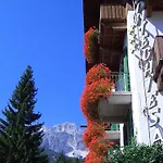 Hotel Pontechiesa Cortina dʼAmpezzo
