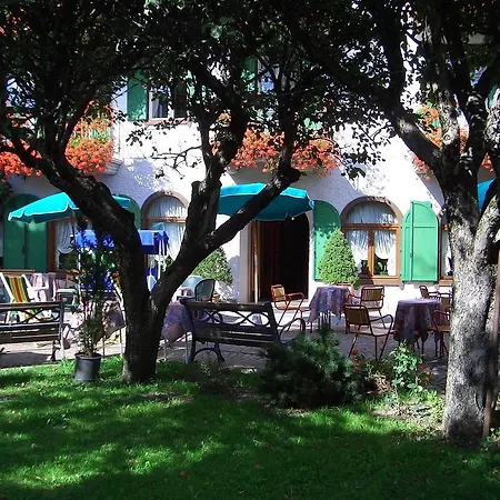 Hotel Pontechiesa Hotell