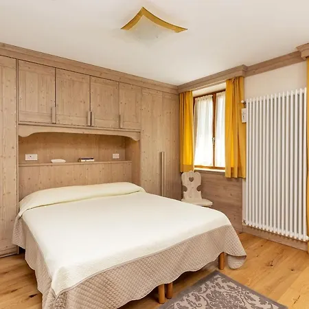 品特奇萨酒店 科尔蒂纳丹佩佐