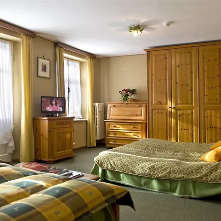 Ξενοδοχείο Hotel Pontechiesa 3*