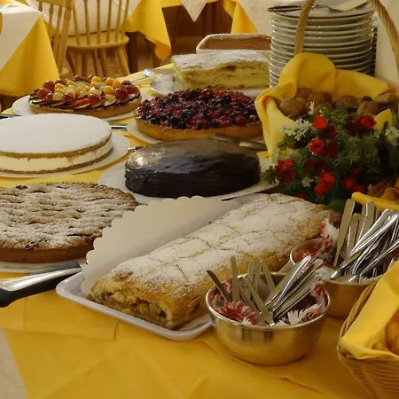 Hotel Pontechiesa Hotell 3*