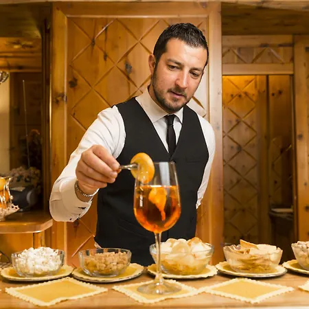 Hotel Pontechiesa 3* Cortina dʼAmpezzo