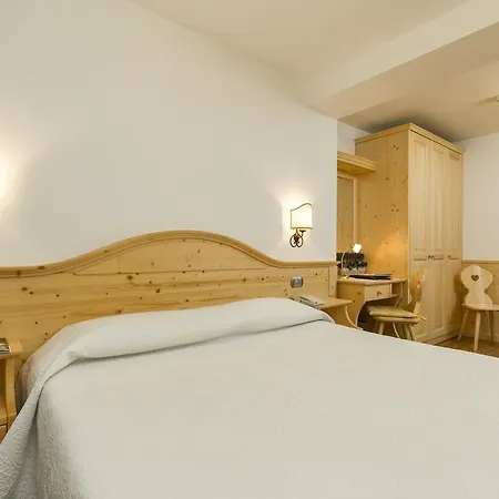 品特奇萨酒店 酒店