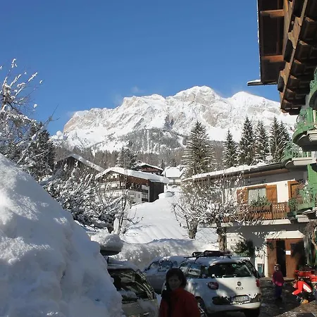 Hotell Hotel Pontechiesa Cortina dʼAmpezzo