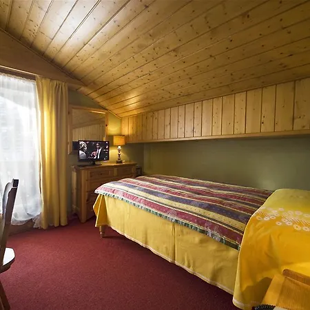 Hotel Pontechiesa Hotell 3*